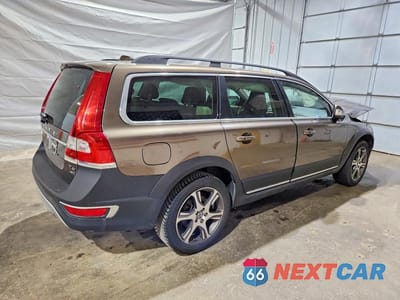 Trzecie zdjęcie samochodu z tyłu: 2015 VOLVO XC70 T6 PREMIER+ VIN:YV4902NC6F1200368 - miniatura