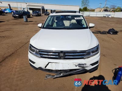 Piąte zdjęcie samochodu w środku: 2021 VOLKSWAGEN TIGUAN SE VIN:3VV2B7AX5MM009336 - miniatura