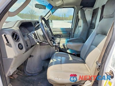 Zdjęcie 7 z 12 samochodu: 2014 FORD ECONOLINE E250 VAN VIN:1FTNS2EW5EDA15909 - miniatura