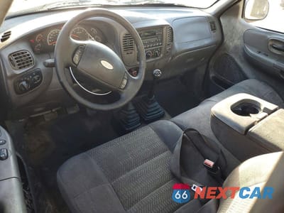 Zdjęcie 8 z 12 samochodu: 2003 FORD F150 VIN:2FTRF08213CA15132 - miniatura