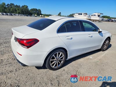 Trzecie zdjęcie samochodu z tyłu: 2019 MERCEDES-BENZ A 220 VIN:WDD3G4EBXKW016884 - miniatura