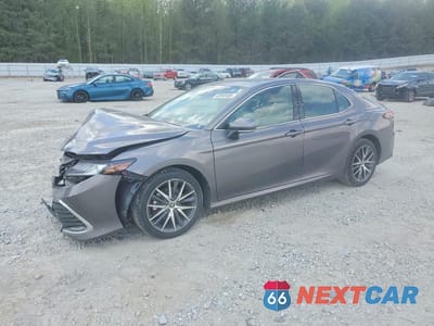 2022 TOYOTA CAMRY HYBRID XLE 4T1F31AK3NU586826 - główne zdjęcie licytacji z USA - miniatura