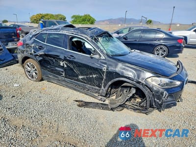 Czwarte zdjęcie samochodu z boku: 2020 BMW X2 SDRIVE28I VIN:WBXYH9C01L5P35320 - miniatura