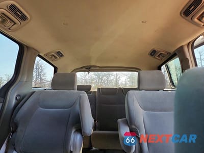 Zdjęcie 10 z 12 samochodu: 2005 TOYOTA SIENNA VIN:5TDBA23C65S034861 - miniatura