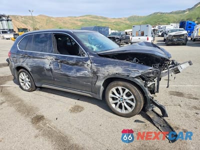 Czwarte zdjęcie samochodu z boku: 2018 BMW X5 XDRIVE35I VIN:5UXKR0C5XJ0X93930 - miniatura