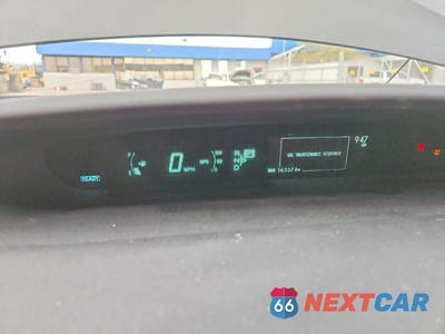 Zdjęcie 9 z 12 samochodu: 2011 TOYOTA PRIUS FIVE VIN:JTDKN3DU4B0289041 - miniatura