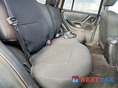 Zdjęcie 11 z 13 samochodu: 2004 JEEP GRAND CHEROKEE LAREDO VIN:1J4GW48S64C263621 - miniatura