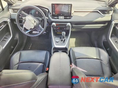 Zdjęcie 8 z 12 samochodu: 2019 TOYOTA RAV4 HYBRID XSE VIN:JTMEWRFV7KJ009822 - miniatura