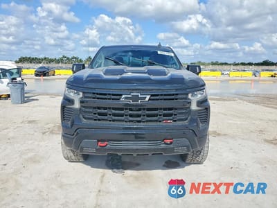 Piąte zdjęcie samochodu w środku: 2022 CHEVROLET SILVERADO K1500 LT TRAIL BOSS VIN:3GCUDFET4NG567102 - miniatura