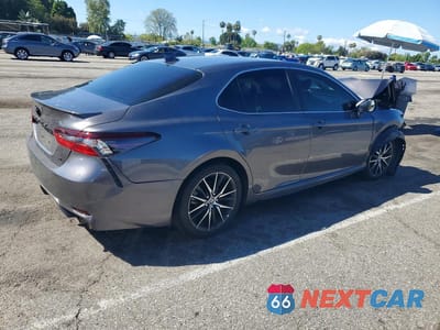 Trzecie zdjęcie samochodu z tyłu: 2024 TOYOTA CAMRY SE VIN:4T1T11AK7RU901660 - miniatura
