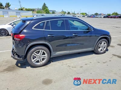 Trzecie zdjęcie samochodu z tyłu: 2021 MERCEDES-BENZ GLA 250 4MATIC VIN:W1N4N4HB8MJ241216 - miniatura