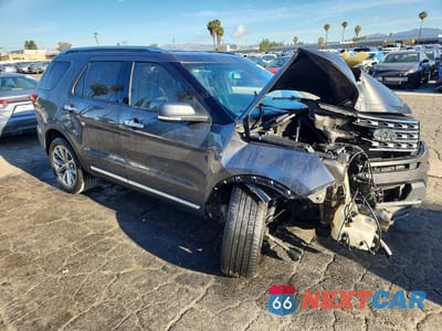 Czwarte zdjęcie samochodu z boku: 2017 FORD EXPLORER LIMITED VIN:1FM5K8F89HGD99968 - miniatura
