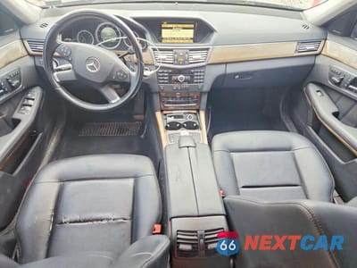 Zdjęcie 8 z 12 samochodu: 2010 MERCEDES-BENZ E 350 4MATIC VIN:WDDHF8HB5AA165730 - miniatura