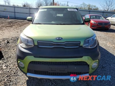 Piąte zdjęcie samochodu w środku: 2017 KIA SOUL + VIN:KNDJP3A55H7877095 - miniatura