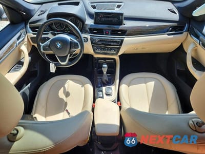 Zdjęcie 8 z 13 samochodu: 2016 BMW X1 XDRIVE28I VIN:WBXHT3C32GP882133 - miniatura