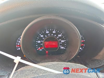 Zdjęcie 9 z 11 samochodu: 2016 KIA SOUL BASE VIN:KNDJN2A21G7259230 - miniatura