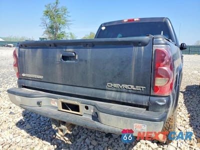 Zdjęcie 6 z 12 samochodu: 2005 CHEVROLET SILVERADO K1500 VIN:2GCEK13T051200352 - miniatura
