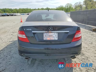Zdjęcie 6 z 12 samochodu: 2010 MERCEDES-BENZ C 300 VIN:WDDGF5EB6AF411119 - miniatura