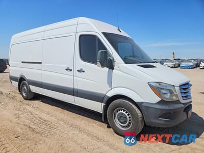 Czwarte zdjęcie samochodu z boku: 2018 MERCEDES-BENZ SPRINTER 2500 VIN:WD3PE8CD2JP609493 - miniatura