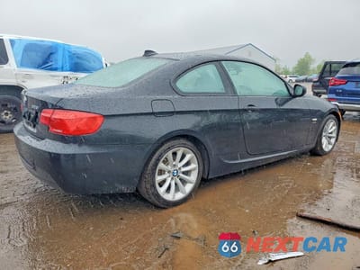 Trzecie zdjęcie samochodu z tyłu: 2012 BMW 328 XI VIN:WBAKF3C55CE974934 - miniatura