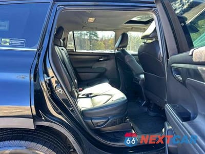 Zdjęcie 7 z 10 samochodu: 2022 TOYOTA HIGHLANDER XLE VIN:5TDGZRBH3NS229269 - miniatura