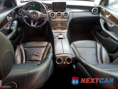 Zdjęcie 8 z 12 samochodu: 2015 MERCEDES-BENZ C 300 VIN:55SWF4JB9FU051232 - miniatura