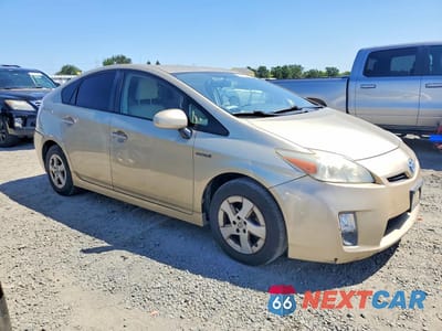 Czwarte zdjęcie samochodu z boku: 2011 TOYOTA PRIUS TWO VIN:JTDKN3DU5B1374075 - miniatura