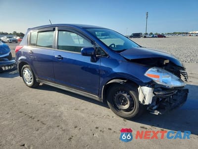 Czwarte zdjęcie samochodu z boku: 2008 NISSAN VERSA 1.8 S VIN:3N1BC13E58L356135 - miniatura