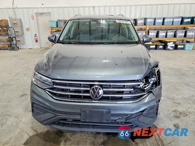 Piąte zdjęcie samochodu w środku: 2022 VOLKSWAGEN TIGUAN SE VIN:3VV2B7AXXNM056346 - miniatura