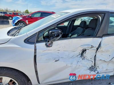 Zdjęcie 7 z 12 samochodu: 2017 CHEVROLET CRUZE LS VIN:1G1BC5SM1H7224936 - miniatura