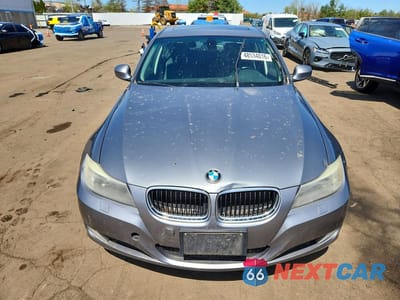 Piąte zdjęcie samochodu w środku: 2011 BMW 328 XI SULEV VIN:WBAPK5G54BNN25010 - miniatura