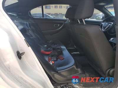 Zdjęcie 10 z 13 samochodu: 2016 FORD TAURUS POLICE INTERCEPTOR VIN:1FAHP2L83GG107031 - miniatura
