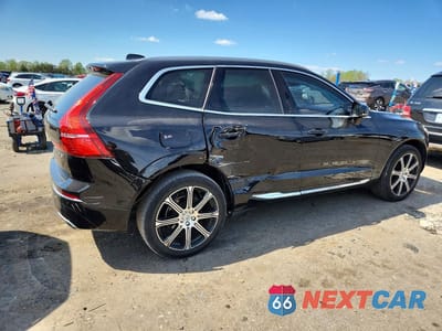Trzecie zdjęcie samochodu z tyłu: 2021 VOLVO XC60 T5 INSCRIPTION VIN:YV4102RL0M1709974 - miniatura