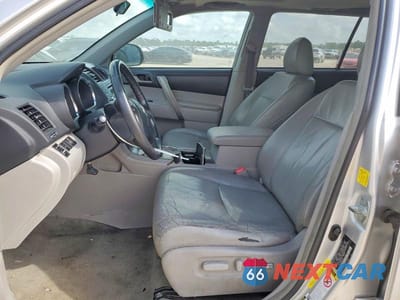 Zdjęcie 7 z 12 samochodu: 2010 TOYOTA HIGHLANDER SE VIN:5TDKK3EH9AS023746 - miniatura