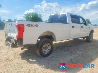 Trzecie zdjęcie samochodu z tyłu: 2019 FORD F350 SUPER DUTY VIN:1FT8W3B62KEG13859 - miniatura