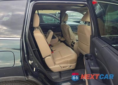 Zdjęcie 6 z 12 samochodu: 2016 HONDA PILOT TOURING VIN:5FNYF5H96GB009783 - miniatura