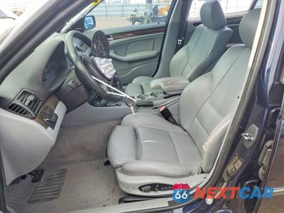 Zdjęcie 7 z 13 samochodu: 2004 BMW 325 I VIN:WBAET37454NJ46889 - miniatura