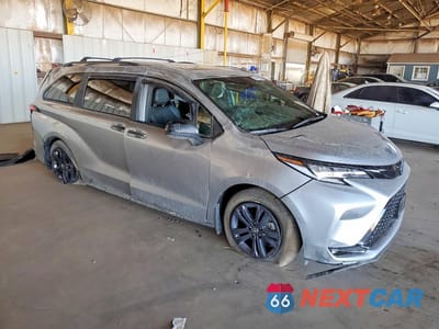 Czwarte zdjęcie samochodu z boku: 2025 TOYOTA SIENNA XSE VIN:5TDDSKFC1SS166407 - miniatura