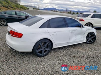 Trzecie zdjęcie samochodu z tyłu: 2010 AUDI S4 PREMIUM PLUS VIN:WAUBGAFL9AA115815 - miniatura