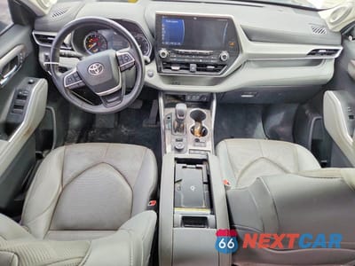 Zdjęcie 8 z 13 samochodu: 2022 TOYOTA HIGHLANDER PLATINUM VIN:5TDFZRBH0NS200808 - miniatura