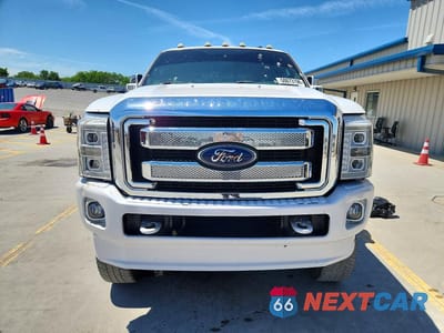 Piąte zdjęcie samochodu w środku: 2015 FORD F250 SUPER DUTY VIN:1FT7W2BT6FEA94185 - miniatura