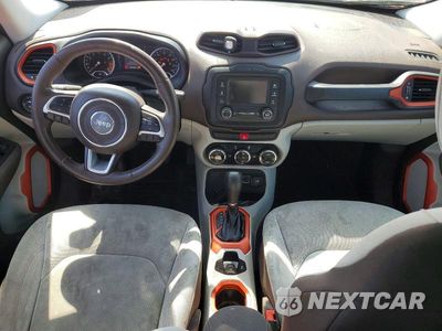 Zdjęcie 8 z 13 samochodu: 2015 JEEP RENEGADE LATITUDE VIN:ZACCJABT2FPC34831 - miniatura