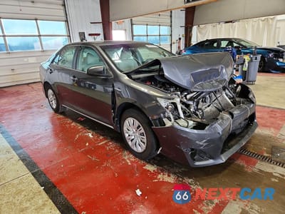 Czwarte zdjęcie samochodu z boku: 2012 TOYOTA CAMRY HYBRID LE VIN:4T1BD1FKXCU013729 - miniatura