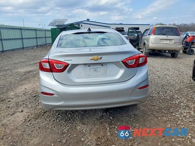 Zdjęcie 6 z 12 samochodu: 2019 CHEVROLET CRUZE LS VIN:1G1BC5SM8K7132665 - miniatura