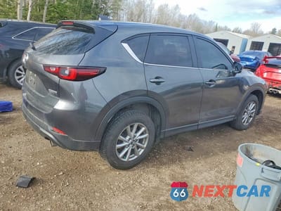 Trzecie zdjęcie samochodu z tyłu: 2024 MAZDA CX-5 PREFERRED VIN:JM3KFBCM7R0383988 - miniatura