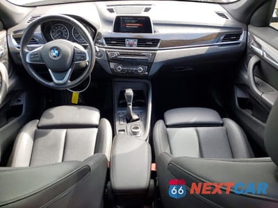 Zdjęcie 8 z 12 samochodu: 2018 BMW X1 XDRIVE28I VIN:WBXHT3C38J5L26315 - miniatura