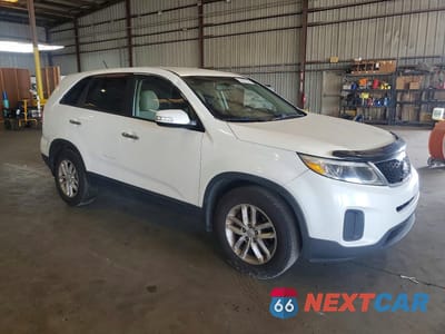 Czwarte zdjęcie samochodu z boku: 2014 KIA SORENTO LX VIN:5XYKT3A61EG515336 - miniatura