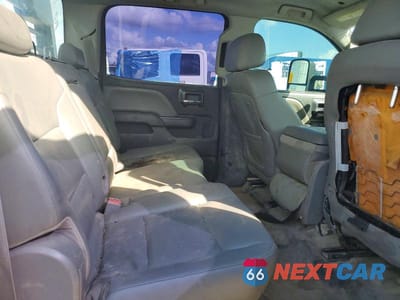Zdjęcie 10 z 12 samochodu: 2015 GMC SIERRA C3500 VIN:1GD411C86FF151058 - miniatura