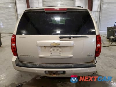 Zdjęcie 6 z 14 samochodu: 2009 CHEVROLET SUBURBAN K1500 LT VIN:1GNFK26339R293474 - miniatura