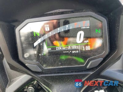 Zdjęcie 7 z 9 samochodu: 2024 KAWASAKI EX650 P VIN:ML5EXEP17RDAC6588 - miniatura